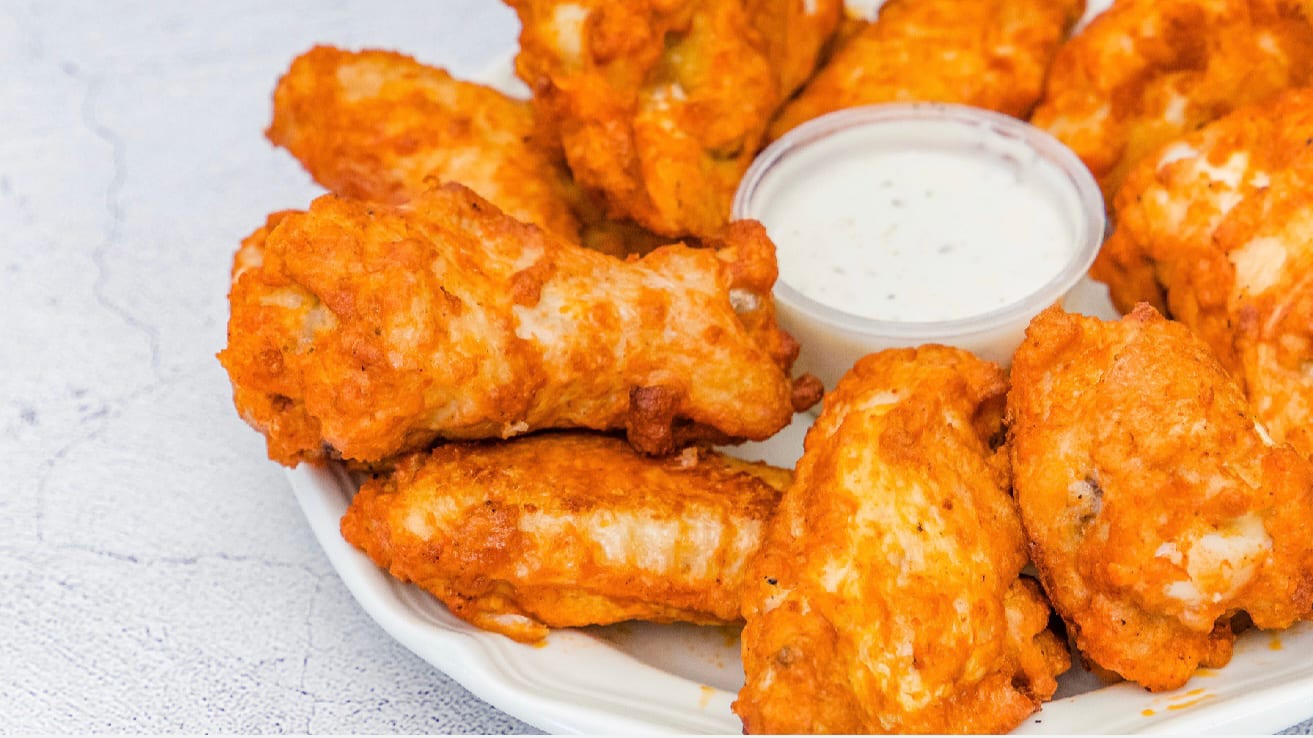 Via Mia Halal Hot Wings.